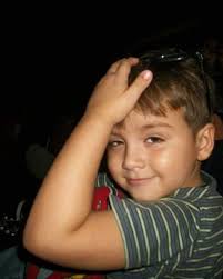 Julián Camilo Carrillo Morales ⚡️ Apodo: Ñero 🗓️ Años en el colegio: 8  años 💬 Frases: “Majinbuuuu”, “miau miau miau miau”, “si berdad”, “es que  me dio hambre” ✨ Será recordado por: