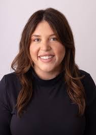 Steph Scott's Instagram, Twitter & Facebook