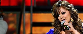 John was stranded 1,500ft up, in fading light, in a plane he didn't know how to fly. Jenni Rivera Passed Away 7 Years Ago Meet Her 5 Grown Up Kids Who Carry On Her Legacy