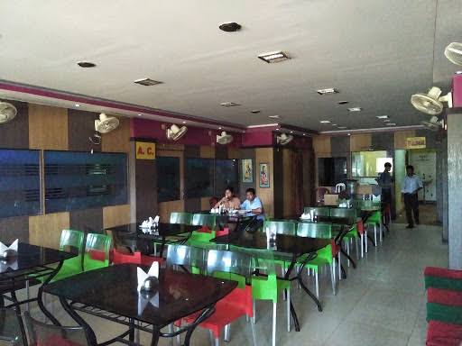 Restaurant & hotel