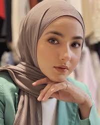 Sejak berhijab, penampilan pelakon jelita iaitu hannah delisha,24, semakin menjadi tumpuan ramai. Rezeki Milik Allah Hannah Delisha Tidak Risau Soal Rezeki Setelah Berhijab