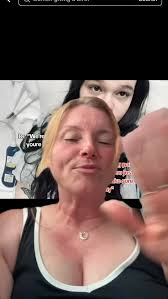 #greenscreen Umm this one wins 🤣🤣 #ToTheComments #MustSeeVideos #funny  #babies #holyairball @👩‍👧‍👧❤️