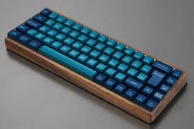 Royal Glam Low Edge 60 Hardwood Case Discussions Drop Pc Keyboard Unique Keyboards Computer Gadgets