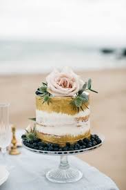 Irish Wedding By The Sea Inspiration Shoot Schone Hochzeitstorten Kleiner Kuchen Und Hochzeitstorte