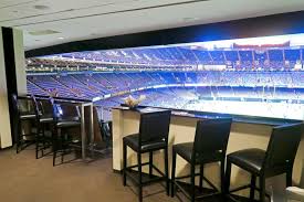 Jul 2014 section 128 has a total of 16 rows of seating, running from row 13 at the front of the section, and ending at row 28. New Orleans Saints Suite Rentals Caesars Superdome