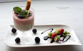 Che però otteniamo con i ritagli del baccalà, quelle che restano quando scopri altre ricette simili a mousse di baccalà con granella di frutta secca. La Mousse Alla Frutta E Una Morbidezza Al Cucchiaio Con Poche Cucchiaiate Di Panna Fresca Montata A Neve Impreziosita Da F Ricette Idee Alimentari Cibo Etnico