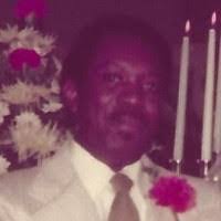 Elaine Revis's Instagram, Twitter & Facebook