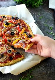 It's gluten free and has a pretty decent list of ingredients. Loaded Pizza On Cauliflower Crust Kim S Cravings