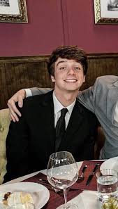 Like this and follow @youtooz for a chance to win! Karl Jacobs In 2021 Karl Dream Team Jacobs