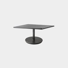 Momentan bieten wir dieses design in 2 verschiedenen größen zu einem top von etwa 750 mm und 1050 mm durchmesser. Cane Line Go Couchtisch Lavagrau Klein 75 X 75 Cm Zawoh