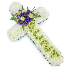 We understand and sympathize with your pain, and we'll be as tactful as possible when we deliver the funeral flowers. Funeral Flowers Arrangements Sympathy Condolences Flowers Free Delivery