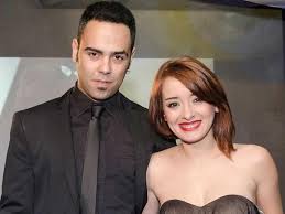 These are each of the coaches teams throughout the seasons' live shows. Marisa Liz Marido Da Cantora Responde A Luis Jardim Vox Pop Tv A Febre Da Televisao