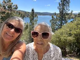 What are the stages of dementia?