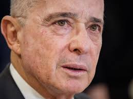 "Jamás me dijo que buscará a Monsalve o a Pardo Hasche", respondió Vicky al  expresidente Uribe