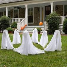 The entire neighborhood stops by on october 31st, so fix up the front porch and yard with these cool products and easy diys. 50 Best Diy Halloween Outdoor Decorations For 2020