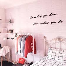 Um Quarto Tumblr Desses Quero Papel De Parede Tijolinho Branco Por So R 34 90 E O Me Papel De Parede Tijolo Quarto De Tijolo Decoracao De Sala Comercial