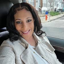 What is the ideal font size for a 5x8 children's book?