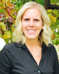 Lori Corrigan's Instagram, Twitter & Facebook