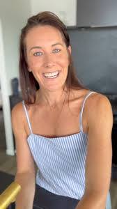 Diane Macey's Instagram, Twitter & Facebook