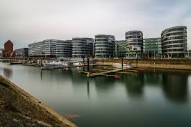 Helping to transport duisburg's tonnage is the largest river port in the world, situated at the confluence of the rhine and the ruhr. Wallpaper Duisburg Germany Innenhafen Inner Harbour Five Boats Long Exposure Langzeitbelichtung Lzb Architecture 1024x683 752209 Hd Wallpapers Wallhere