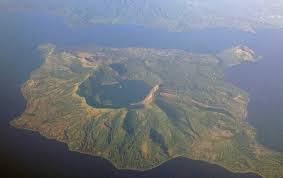 Ang aklat na ito ay nakatakdang mailimbag ngayong. Taal Volcano Luzon Island Philippines Facts Information Volcanodiscovery