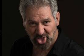 Hijo de Leonardo Daniel aclara el estado de salud de su padre