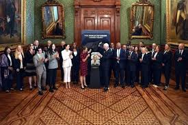Recibe Sheinbaum a Infantino en víspera del Mundial