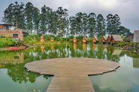 Hasil gambar untuk dusun bambu
