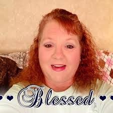 Lori Sallee's Instagram, Twitter & Facebook