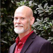 Robin Pease's Instagram, Twitter & Facebook