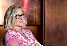 Podcast: Katja Ståhl isänsä hautajaisissa: "Itkin vähän sellaista vihaista itkua"