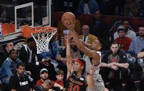 Select from premium giannis antetokounmpo dunk of the highest quality. Video Stephen Curry Laid Down To Avoid Giannis Antetokounmpo Dunk Greek Freak Gets Him On A Putback Def Pen