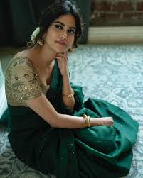 Aditi Pohankar Actress Wiki Bio Filmography Photos Age Boyfriend Family - marathitrends