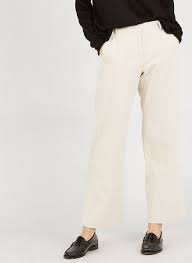 Cette paire classique est confectionnée en velours côtelé en coton stretch velouté doux avec un murmure. Pantalon Teoh Lea Femme Pantalon Large En Velours Cotele Blanc Ecru Snowboard Esqui