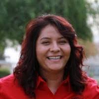 Edith Paredes's Instagram, Twitter & Facebook