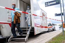 Besuch des gesundheitsamts und corona virus test labor in koln das landesportal wir in nrw. Offer For Returning Travellers What Happens At The Corona Test Centre At Cologne Bonn Airport