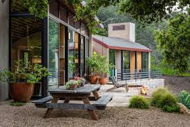 A cabin or lodge style home will make your property pop and give it that cozy feel you often can't find in the suburbs. Rustic Modern Country House In Santa Barbara With Curved Roof Idesignarch Interior Design Architecture Interior Decorating Emagazine