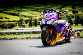 Pada modifikasi thailook, motor terlihat lebih mencolok dan berbeda dari yang lain. Kelas Berat Honda Vario 110 Bergaya Low Rider Hingga Pasang Airsus Gridoto Com