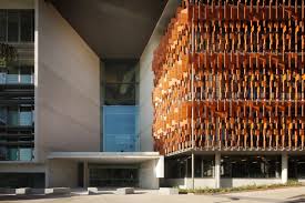 Tarracotta Facadeadvanced Engineering Building University Of Queensland Uq Brisbane Richard Kirk Architect Building Architect Facade