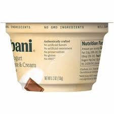 16.2% 46.8% 37.0% total carbohydrate total fat protein 170 cal * the % daily value (dv) tells you how much a nutrient in a serving of food contributes to a daily diet. Chobani Vanilla Chocolate Cream Blended Greek Yogurt 5 3 Oz Pick N Save