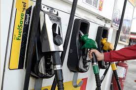 Remember the time when malaysians were willing to queue for 30 minutes or more to fill our fuel tanks because of the removal of subsidies? Deputy Minister Ron95 Petrol Price To Creep Up Weekly Next Year Malaysia Malay Mail