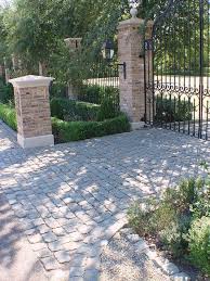 Antiques Cobblestone Gallery Antique Reclaimed Old Granite Cobblestone Antique Curb Stone Driveway Pavers In 2020 Driveway Landscaping Driveway Design Stone Driveway