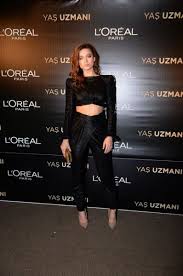 Afra saraçoğlu, 1997 yılında i̇stanbul'da doğmuştur. Afra Saracoglu Mert Yazicioglu Yla Ilk Kez Goruntulendi Gercek Gundem