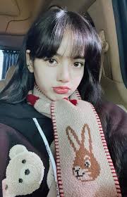 BLACKPINK's Lisa Reveals Which Season She Struggles Dealing With The Most