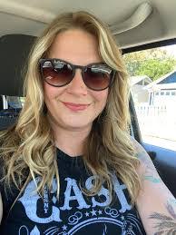 Marilyn Messer's Instagram, Twitter & Facebook