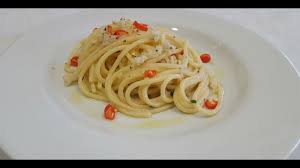 Spaghetti Aglio Olio E Peperoncino Di Rita Chef Youtube