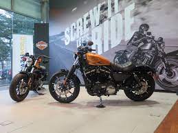 The bike has a starting price of $8,999. 2016 Harley Davidson Iron 883 And Forty Eight Arrives In Malaysia Autofreaks Com