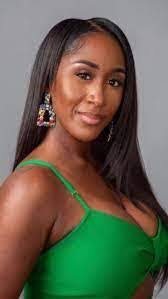 Camille Cornelius's Instagram, Twitter & Facebook