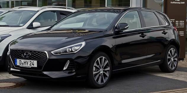 Archivo:Hyundai i30 1.4 T-GDI Intro (III) – Frontansicht, 3. Juni 2017,  Düsseldorf.jpg - Wikipedia, la enciclopedia libre