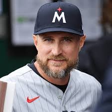 Jeremy Hefner's Instagram, Twitter & Facebook